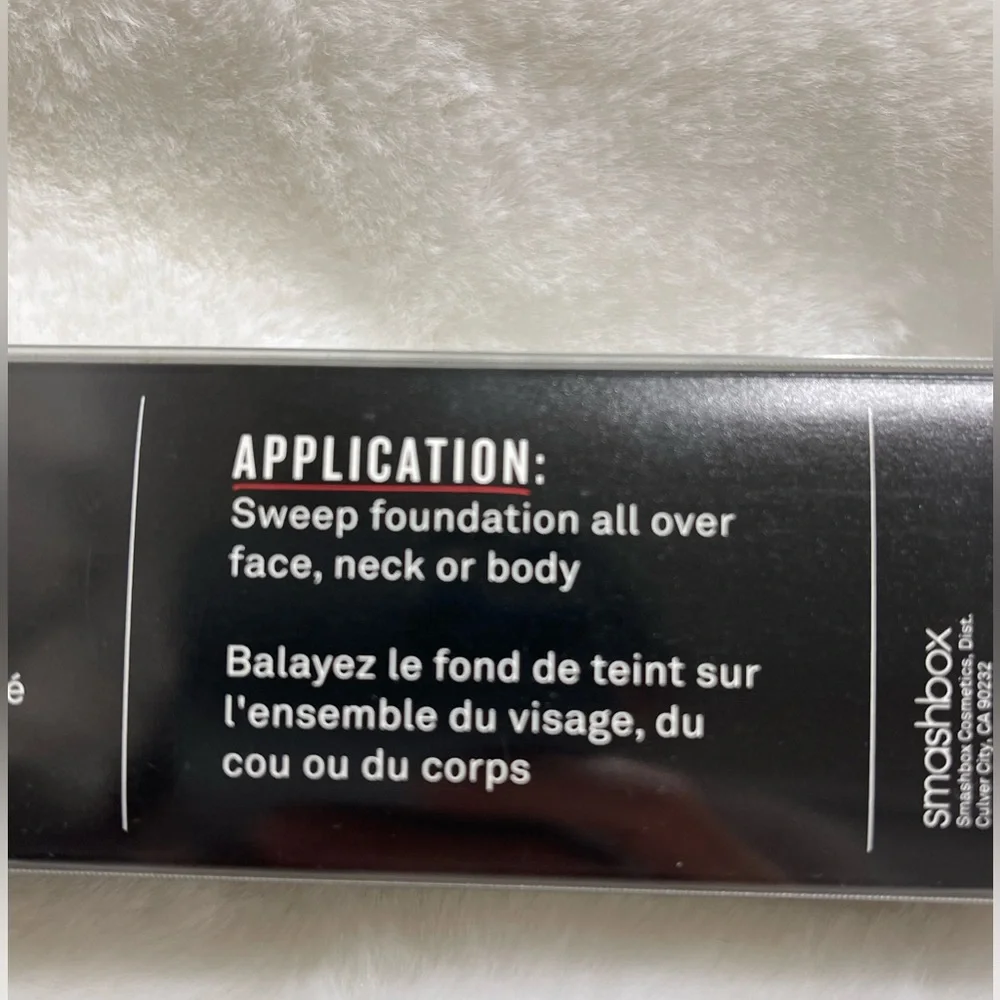SMASHBOX Sheer Foundation Brush